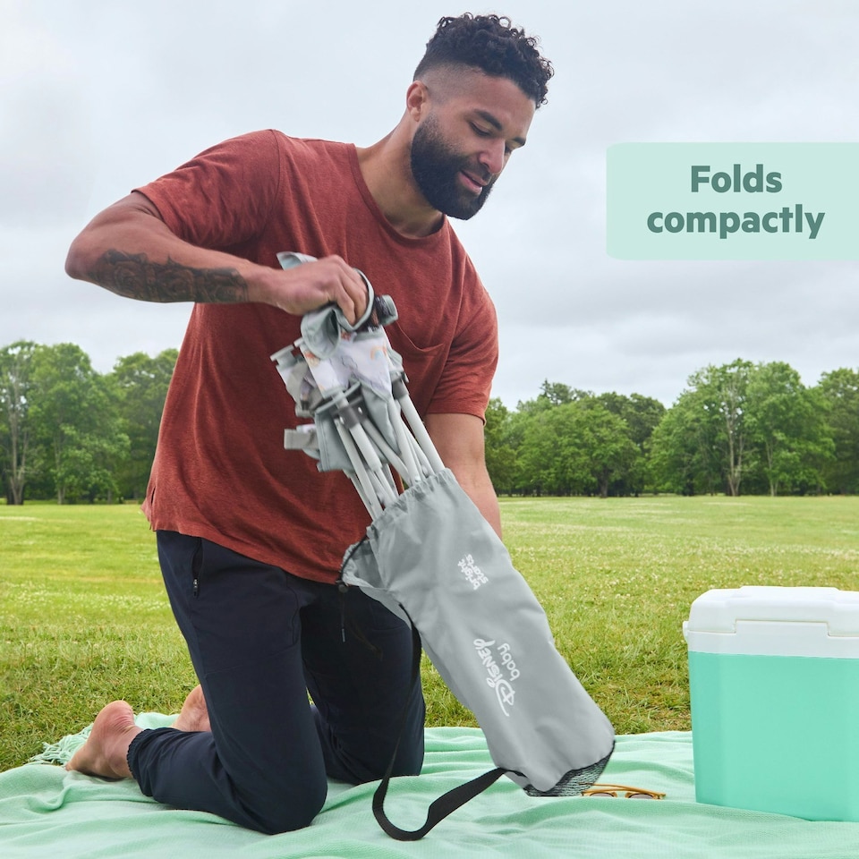 image 1 of Bright Starts Disney Baby Winnie the Pooh Pop 'N Sit Portable Booster 6M-3Y