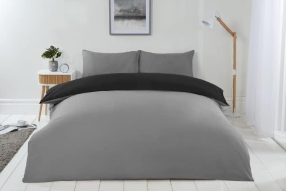 image 1 of Brights Reversible Duvet King Bed BlackGrey