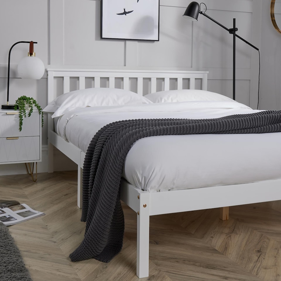 image 1 of Double Pine Solid Wood Bed 4ft6 White Low End Slatted Base Headboard Furniture