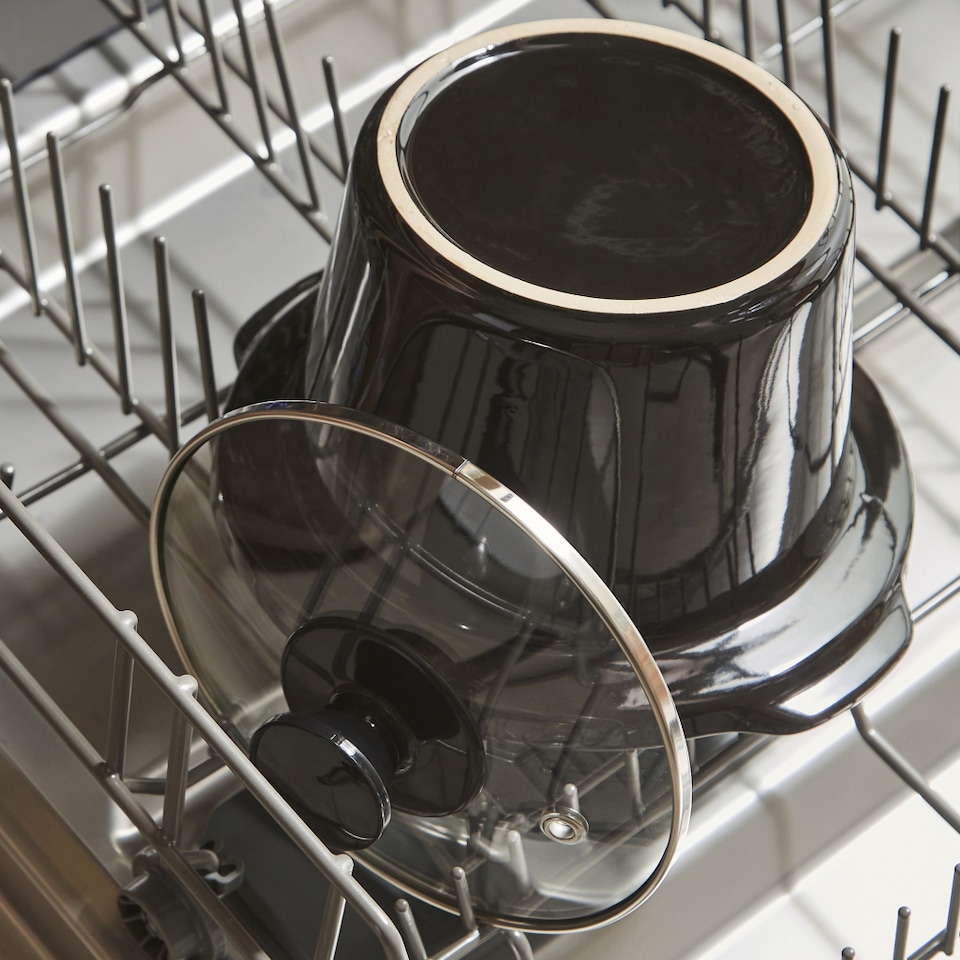 image 1 of MORPHY RICHARDS ROUND 1.5L SLOW COOKER