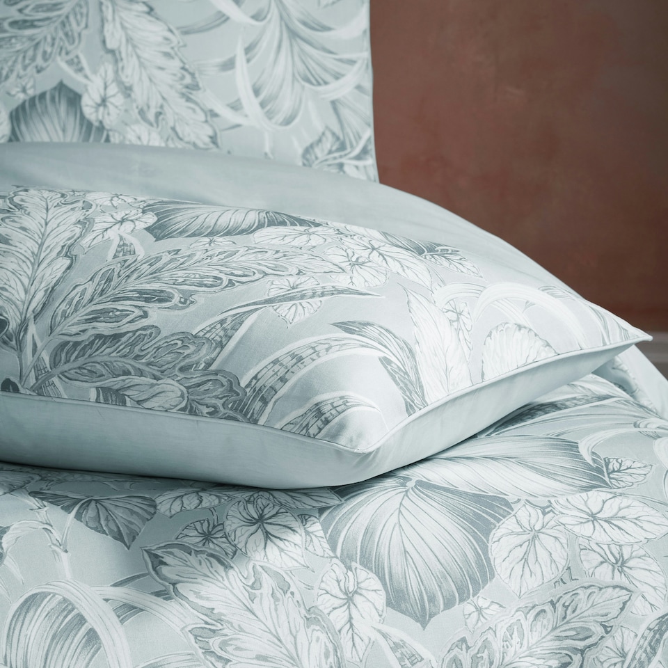 image 1 of Edinburgh Weavers Tivoli Tropical Luxury Cotton Super King Duvet Cover Set