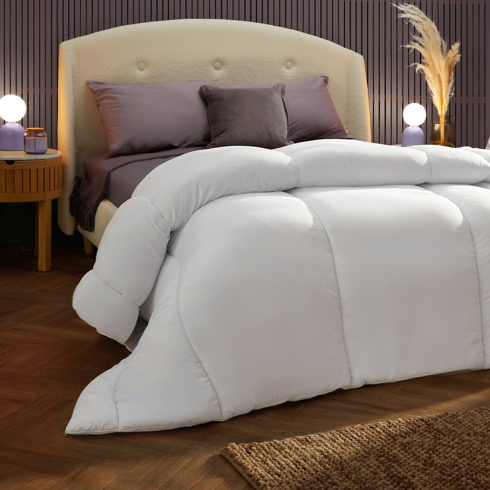 image 1 of Silentnight Deep Sleep 10.5 Tog Duvet, Double