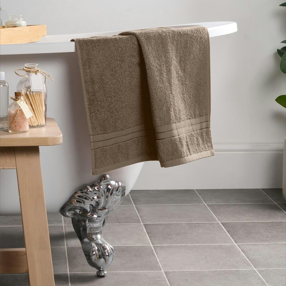 image 1 of OHS 2 x Soft Luxury 100% Cotton 500GSM Bathroom Hand Towels, 50x80cm - Mocha