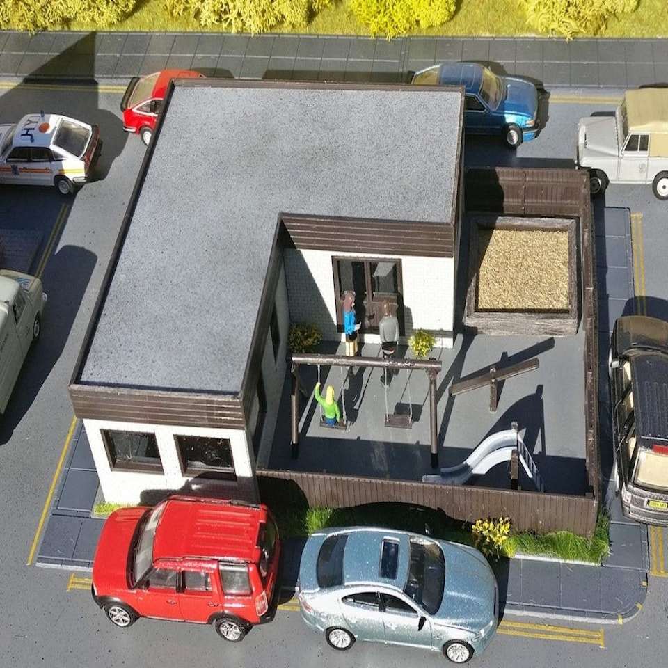 image 1 of GM Structures Fordhampton Infant School Kit