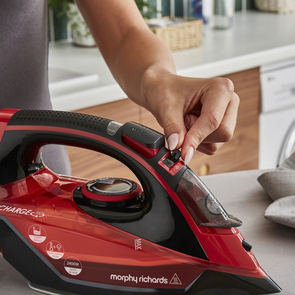 image 1 of Morphy Richards easyCHARGE 2400W Cordless Iron