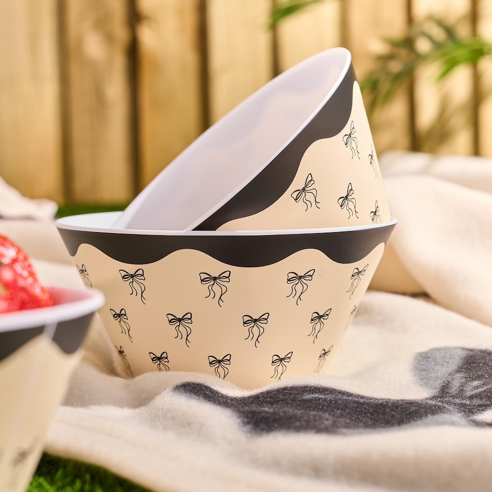 image 1 of OHS Summer Print Plastic Picnic Bowls Set of 4 Lightweight Outdoor