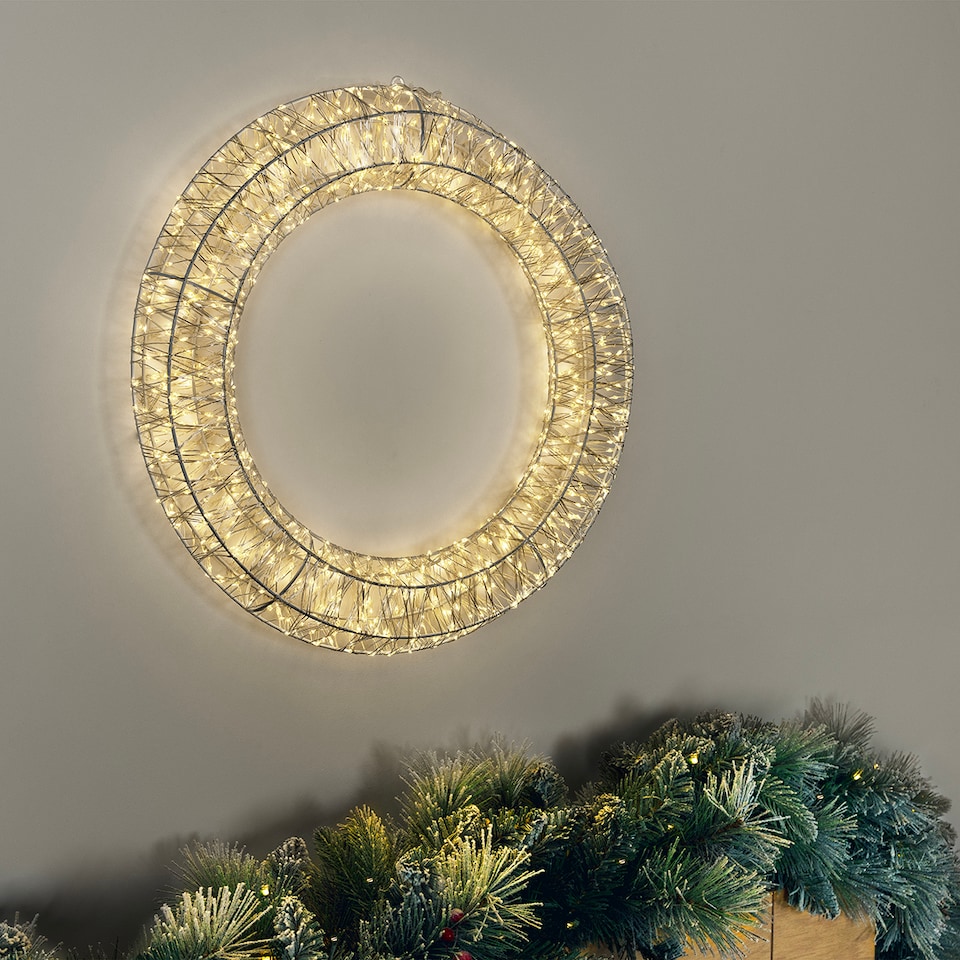 image 1 of Charles Bentley Indoor Outdoor 50cm Light Up Christmas Wreath
