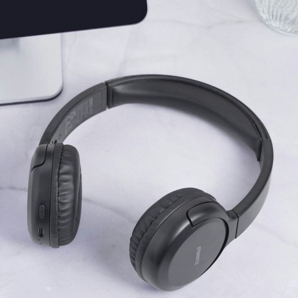 image 1 of Streetz BT210 Bluetooth On-Ear Headphones Blue