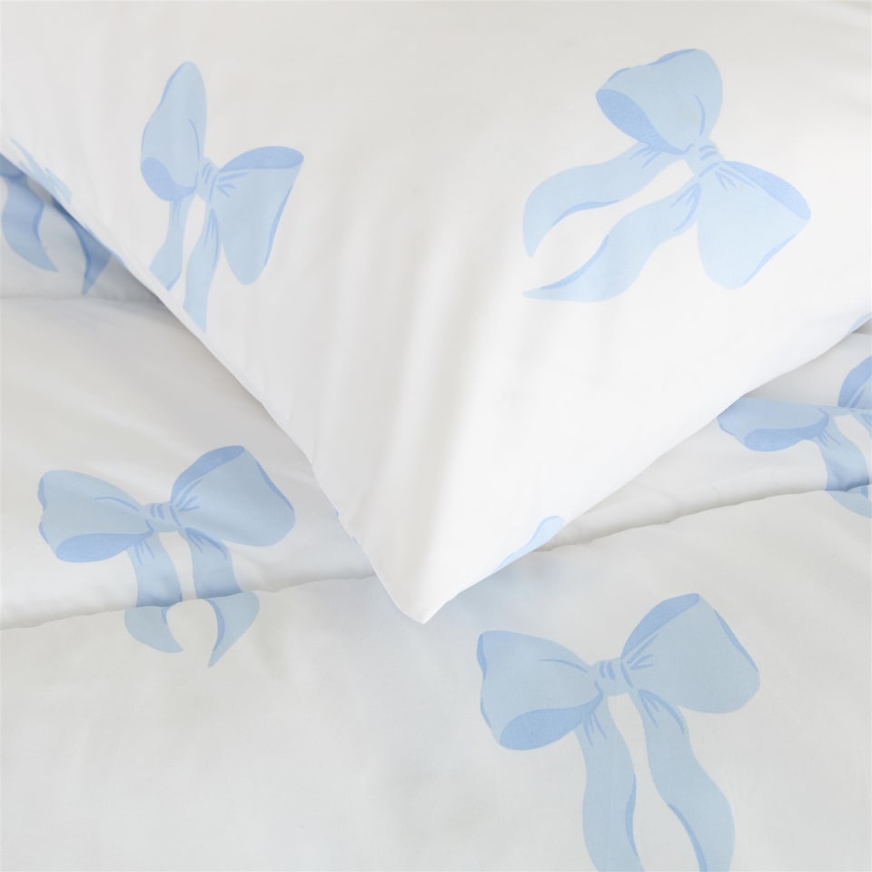 image 1 of OHS Bows 10.5 Tog Coverless Duvet with Pillowcase Bedding Set