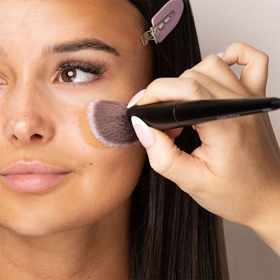 image 1 of Brushworks No. 9 Angled Flat Top Foundation Buffing Brush