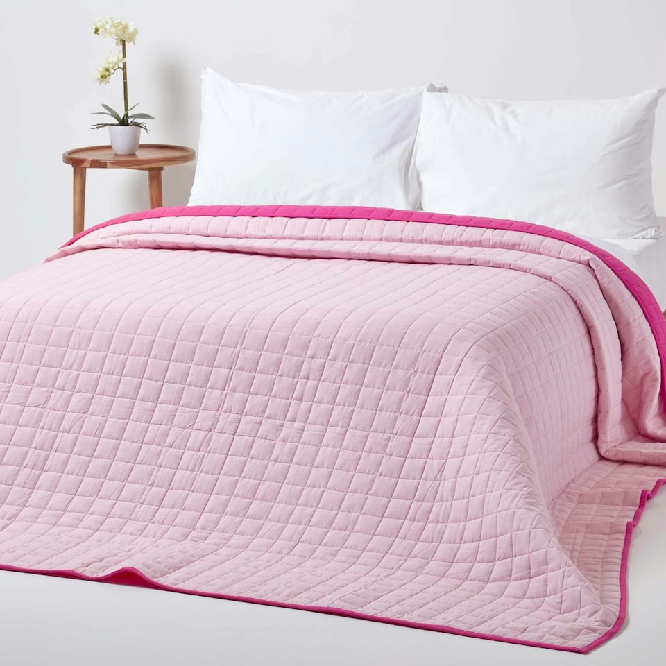 image 1 of Homescapes Cotton Quilted Reversible Bedspread Pink and Cerise - 150 x 200 cm | Pink | 1