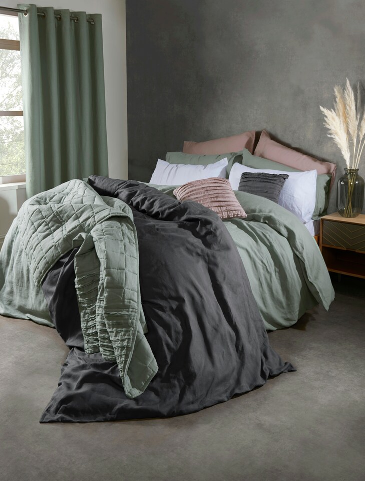 image 1 of Martex Linen Duvet Cover Green - King