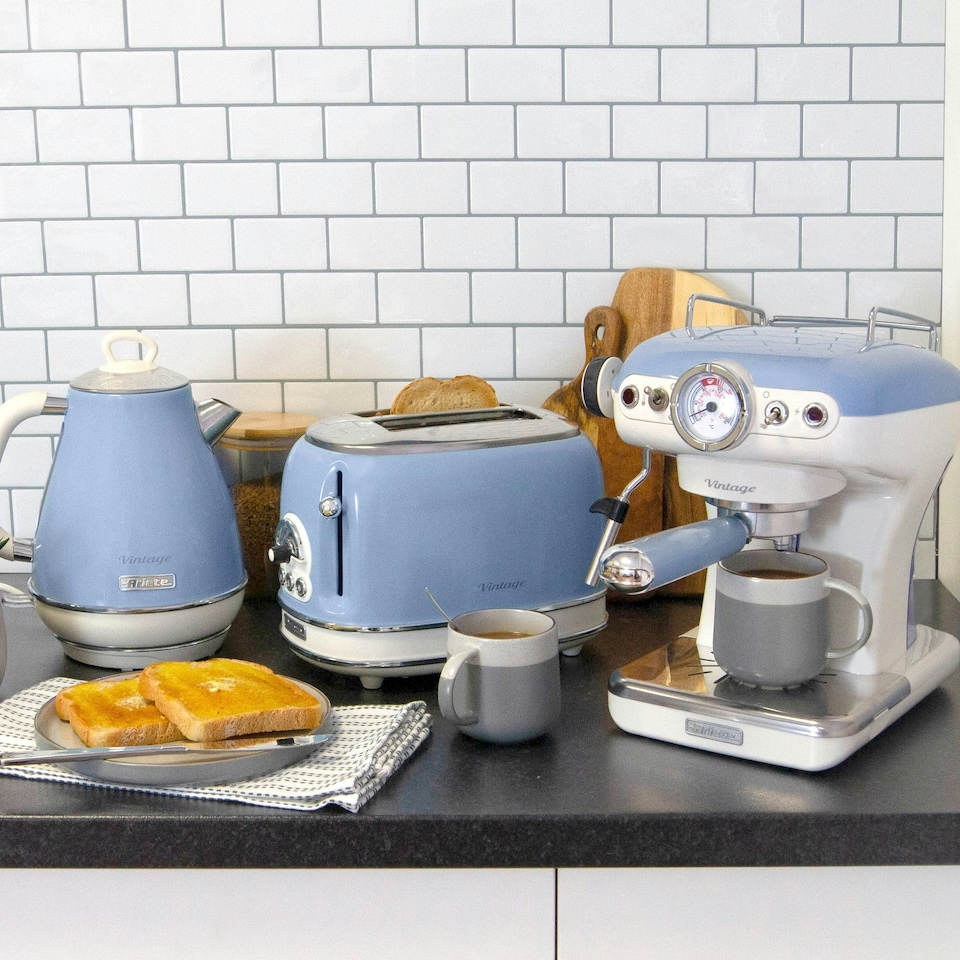 image 1 of Ariete ARPK6 Vintage Retro Jug Kettle, Toaster & Espresso Coffee Machine Set, Blue