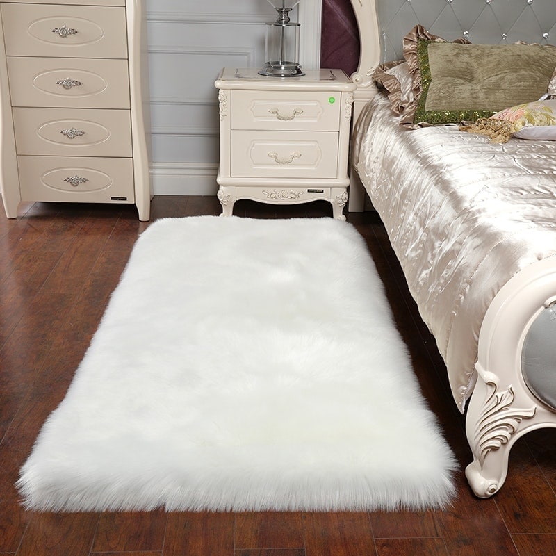 Living and Home Retangular Soft Shaggy Area Rug, White, 90cm L x 60cm W | White