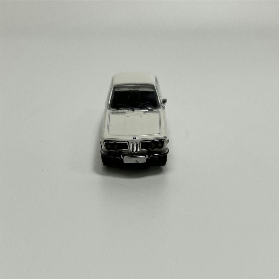 image 1 of BMW 2800 CS 1968 White 1:87 Minichamps 870020024