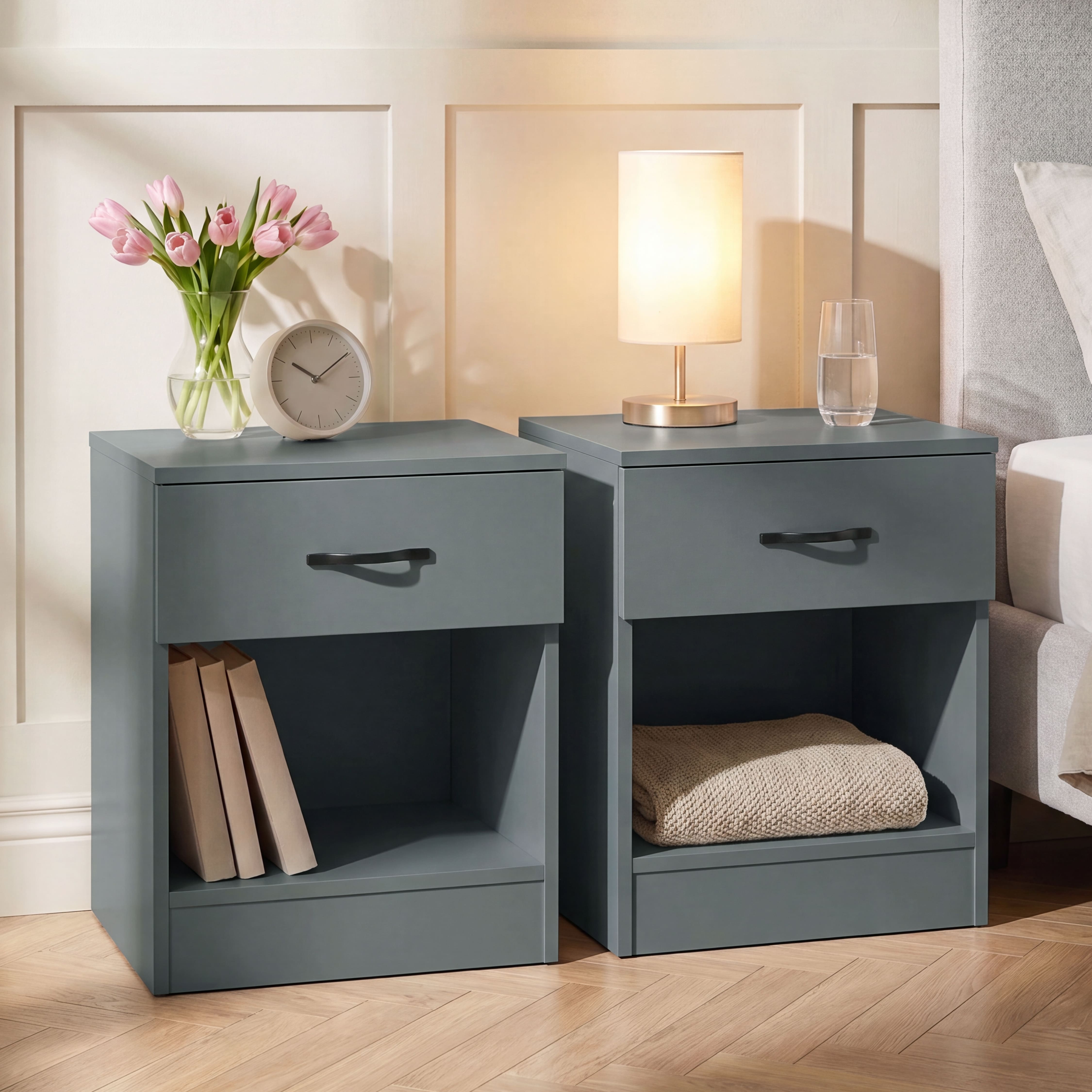 Vida Designs Riano 1 Drawer Bedside Chest Set of 2, Green