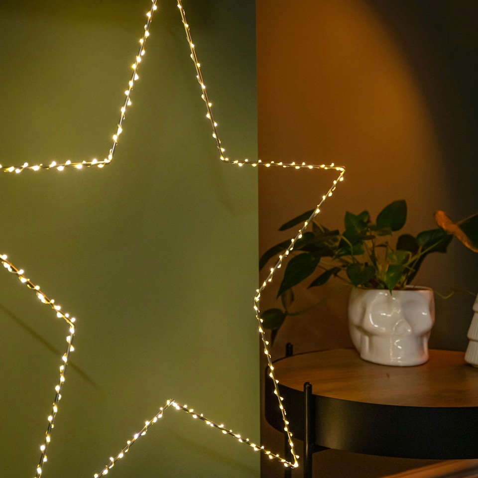 image 1 of 70cm Light up Dewdrop Christmas 2D Star with 230 Warm White LEDs & Timer Function