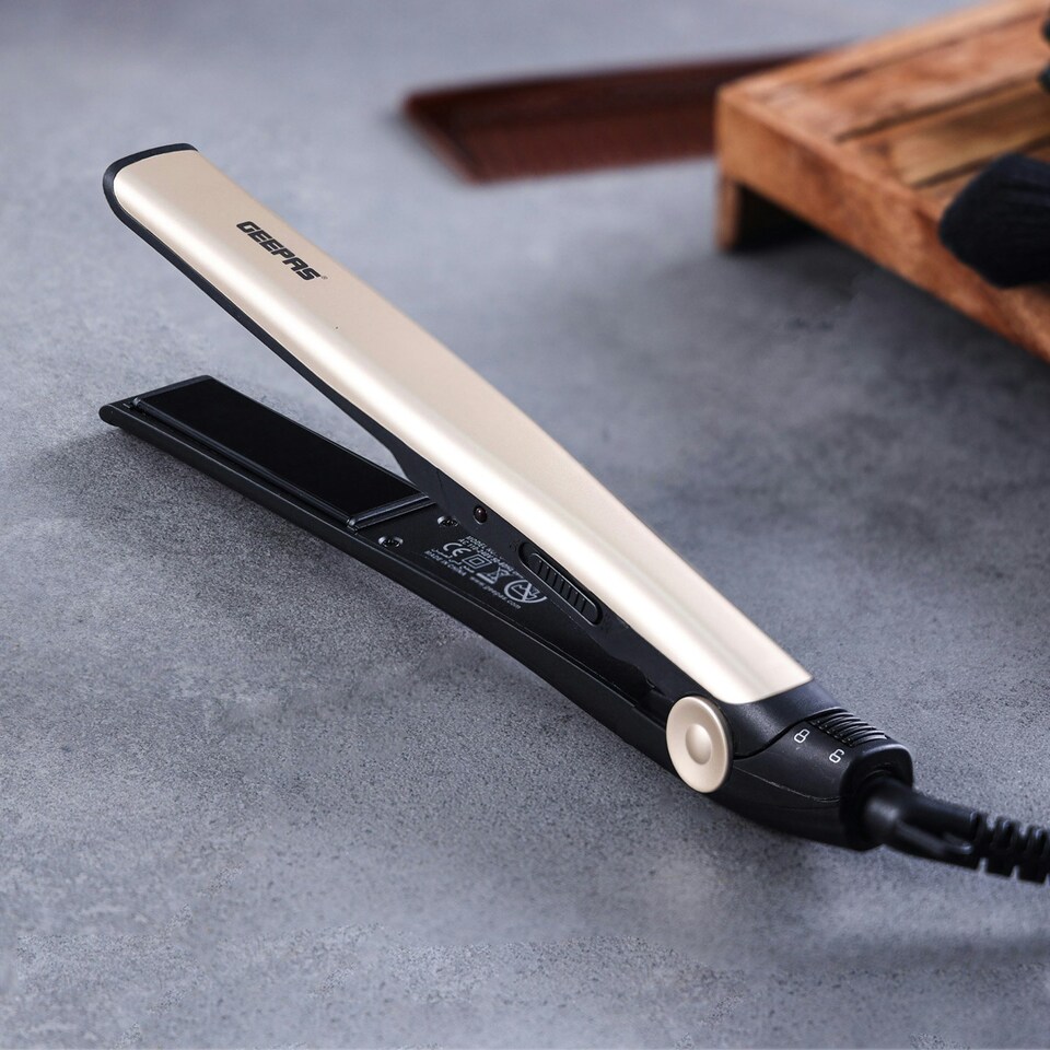 image 1 of GEEPAS Easy Style Ceramic Hair Straighteners – 28W