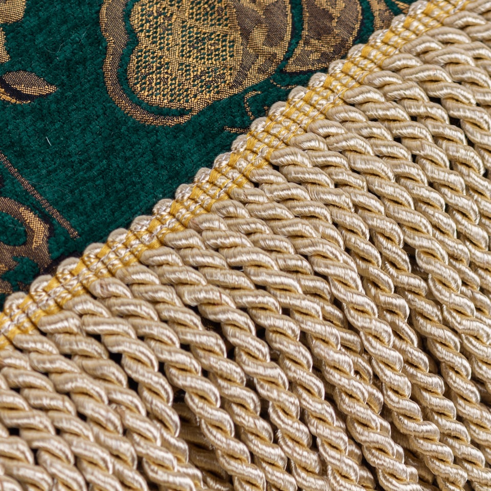image 1 of Paoletti Shiraz Traditional Jacquard Throw, Emerald, 130 x 170cm