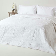 Homescapes White Cotton Rich Floral Matelasse Pattern Bedspread - Double | White | 1
