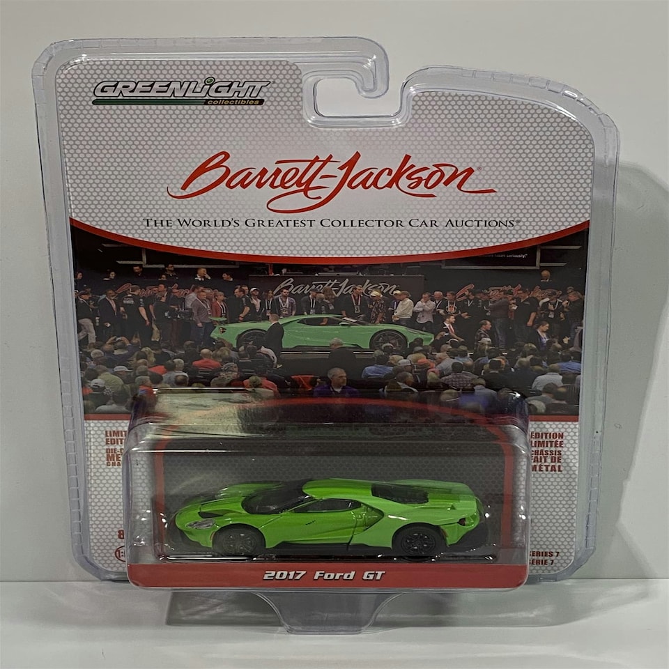 image 1 of 2017 Ford GT Green 1:64 Scale Greenlight 37230E