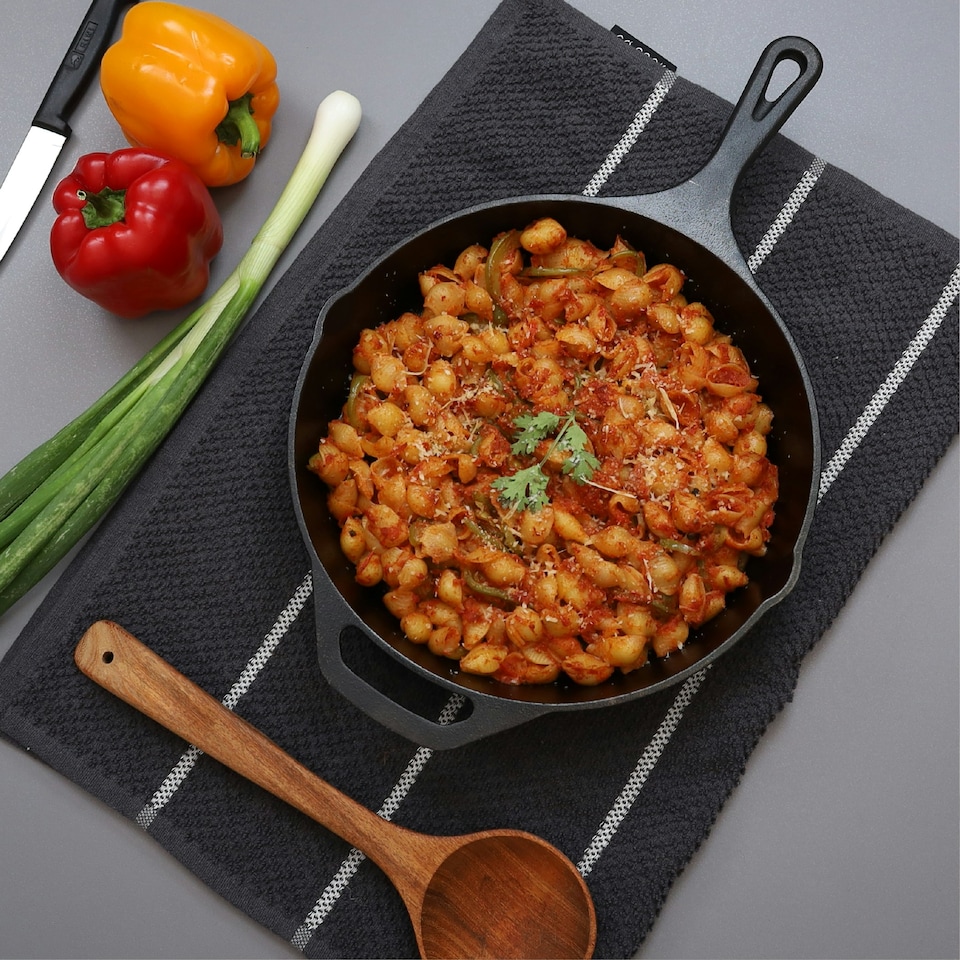 image 1 of Buckingham Pre-Seasoned Cast Iron Frying Skillet Pan 31.5 cm.