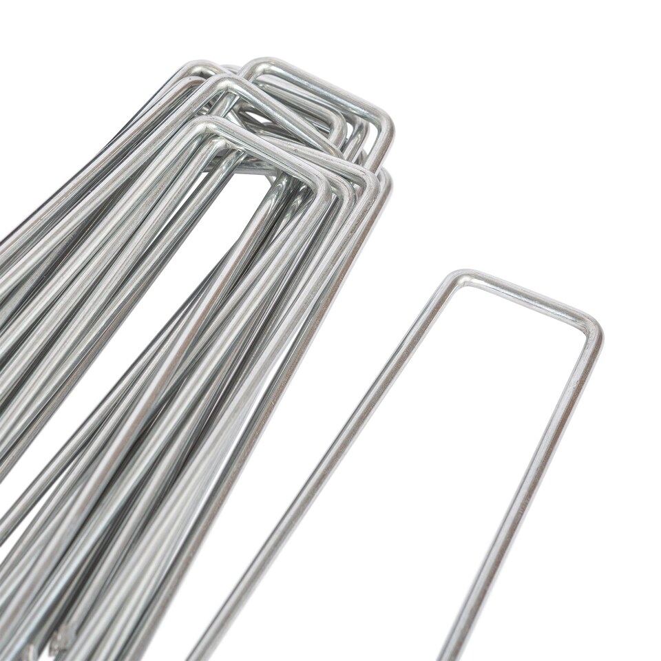 image 1 of Harbour Housewares Garden Pegs, Buffer Washer Plate & Removal Tool Set - 150mm Staples 4mm Thickness Galvanised Steel Stake | Silver | Silver | One Size | 200