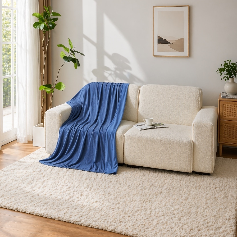 Dyzi Home Extra Soft & Lightweight Cooling Blanket, Arc-Chill & Hypoallergenic - 150 x 200cm | Blue