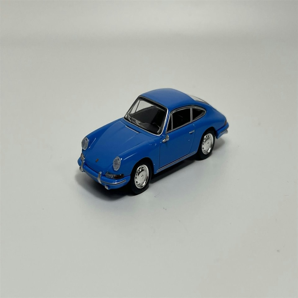 image 1 of Porsche 901 1963 Quickblau LHD 1:64 Scale Mini GT MGT00707L