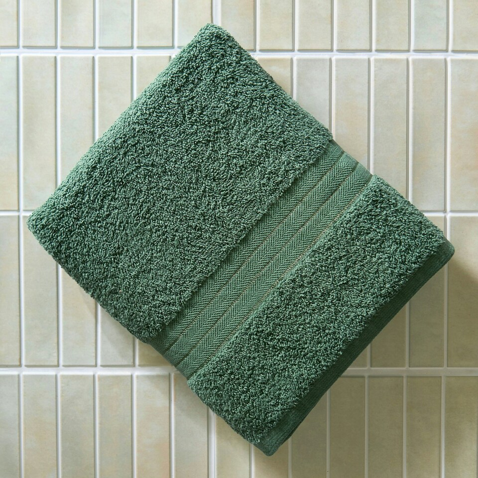 image 1 of OHS 2 x Luxury 100% Cotton 500GSM Bathroom Bath Towel Green | Olive Green | Bath towel