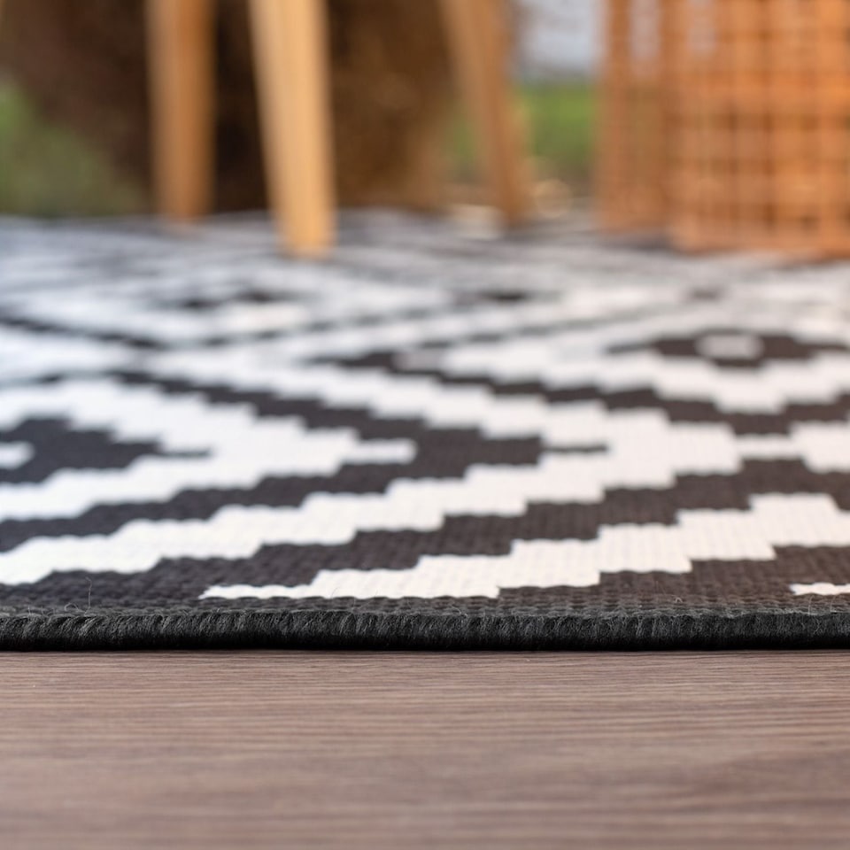 image 1 of The Rugs Outdoor Indoor Diamond Garden Patio Rug Weather Resistant Jet Washable | 100