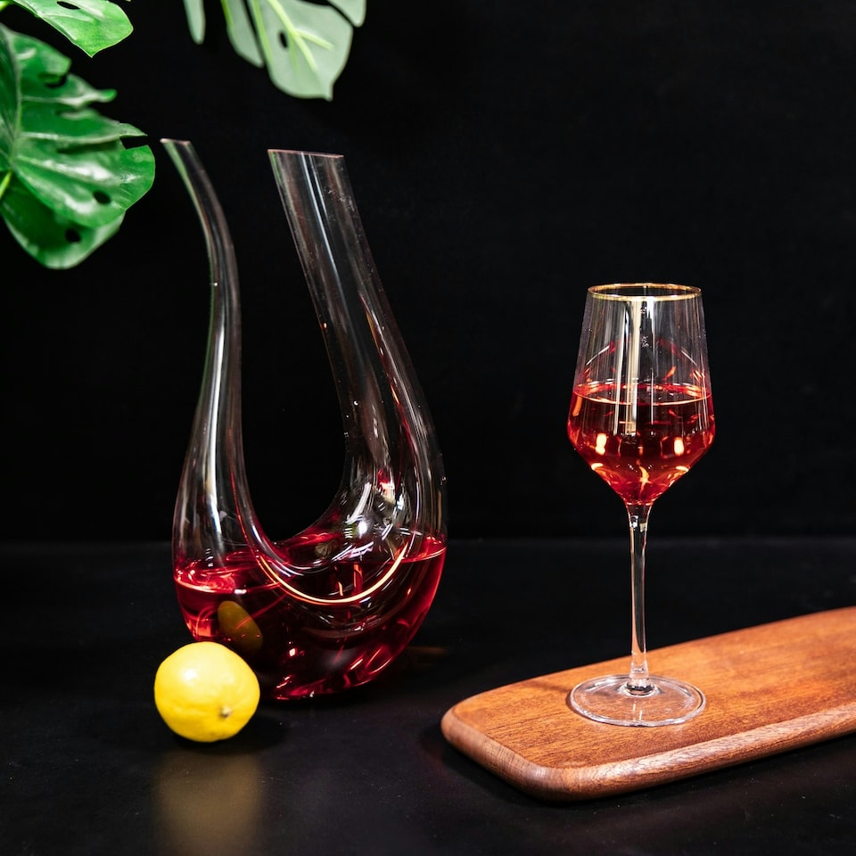 image 1 of Wine Decanter U-Shape Blown Glass Aerating Red Wine Carafe Pourer Dispenser 1.5L