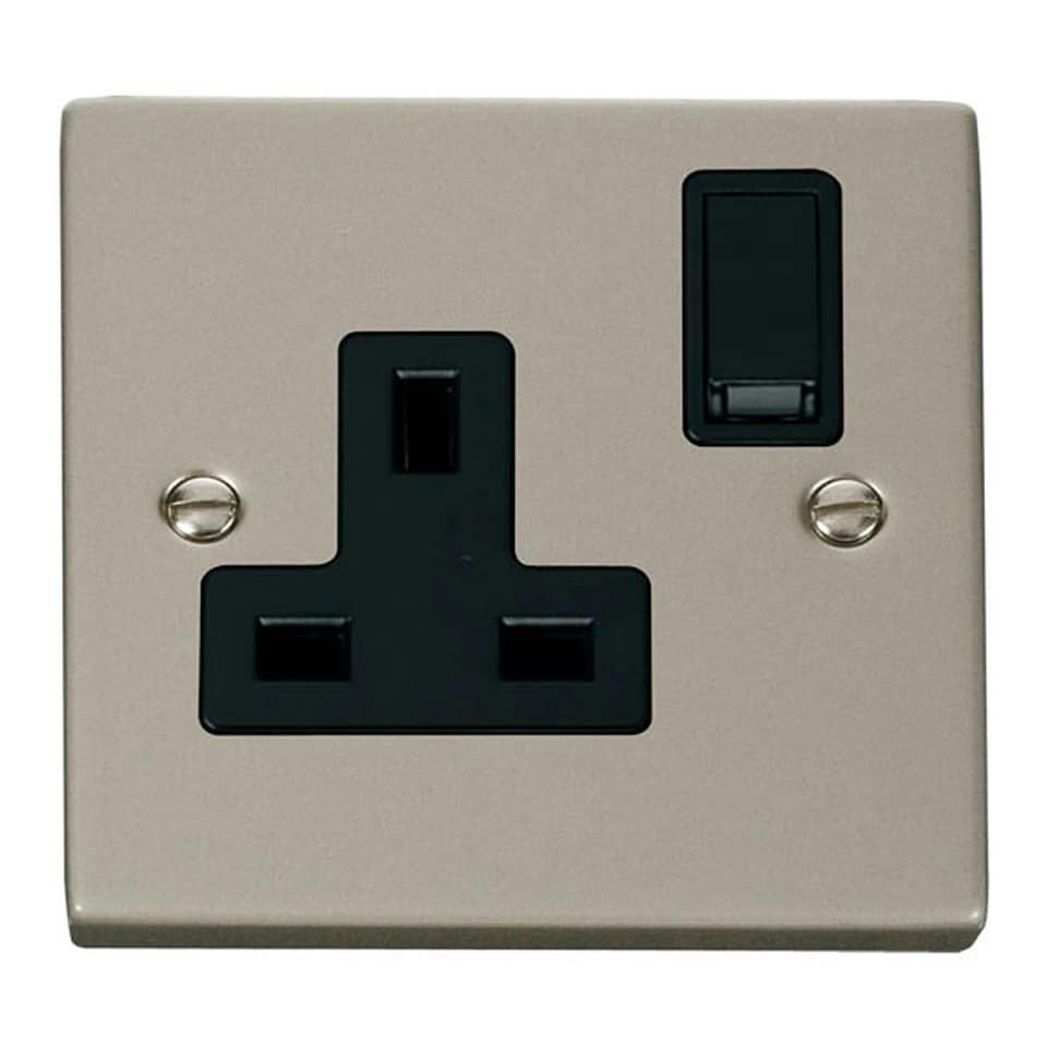 SE HOME Pearl Nickel 1 Gang 13A DP Switched Plug Socket Black | Pearl Nickel