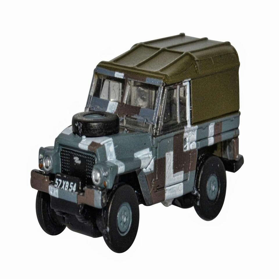 Oxford Diecast Land Rover Lightweight Berlin Scheme