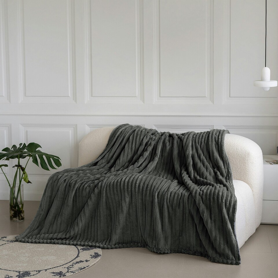 image 1 of Velosso Chunky Cord Super Soft Plush Heavy Blanket - 200cm x 240cm Grey | Charcoal