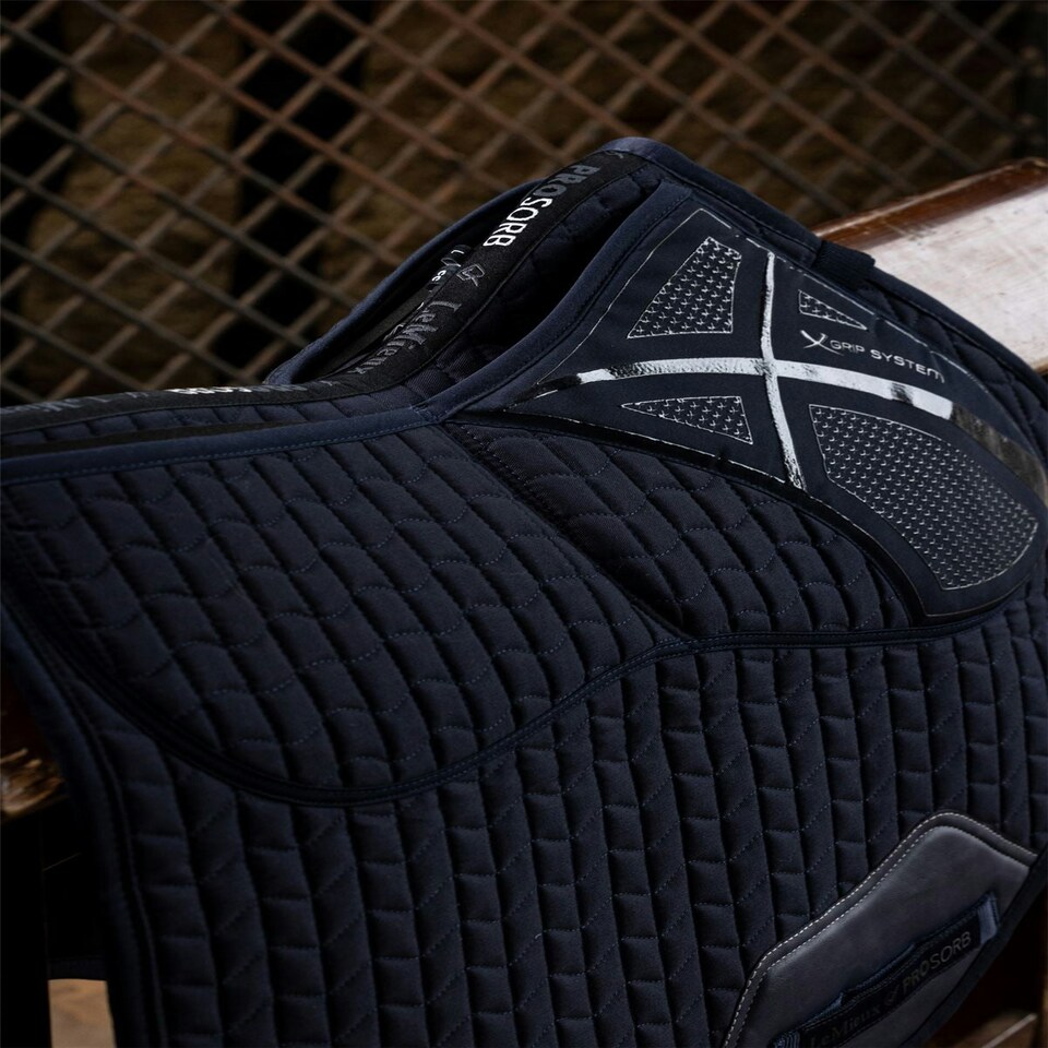 image 1 of LeMieux ProSorb Plain 2 Pocket Close Contact Square Black | Large