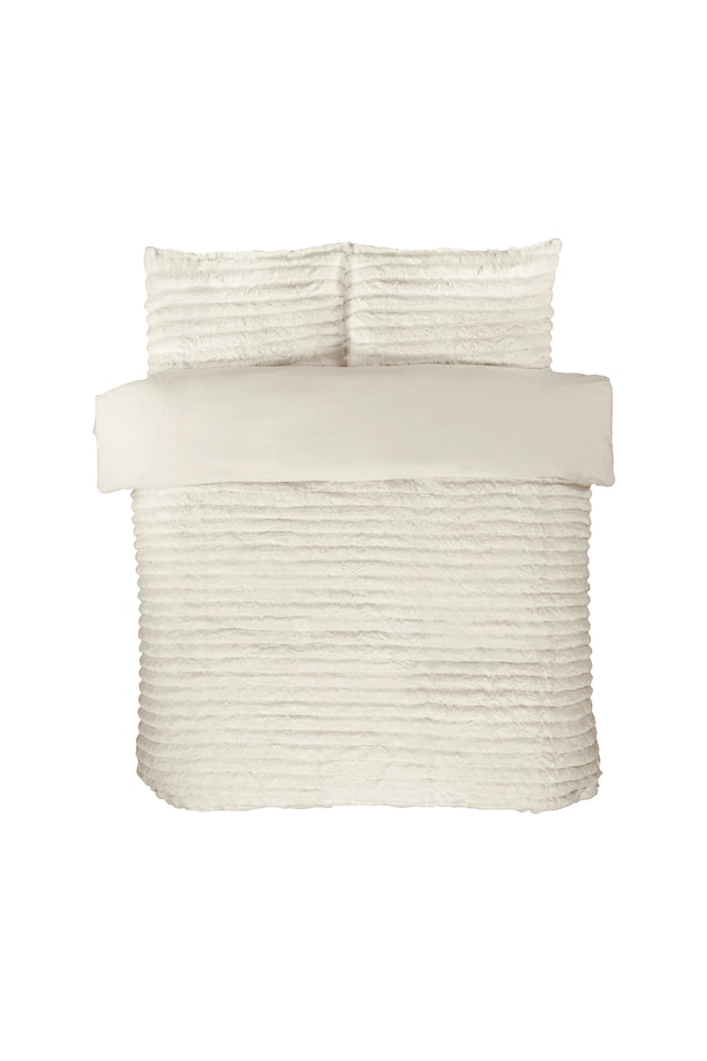 image 1 of Chunky Ribbed Fur Polyester Duvet Cover Set with Pillowcase | White | Single | 1