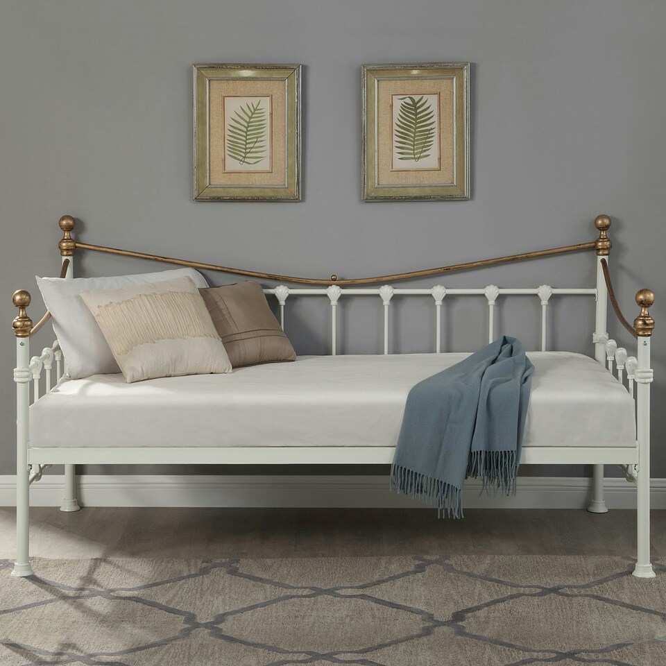 image 1 of Newnham Classic Victorian Style Living Room Bedroom Brass Metal Day Bed Frame (Single)
