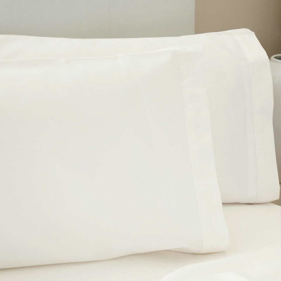 Belledorm 200 Thread Count Egyptian Cotton Housewife Pillowcases (Pair) - Ivory - One Size