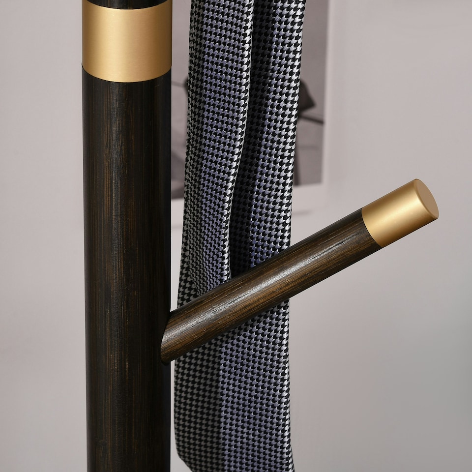 image 1 of HOMCOM Coat Rack Bamboo Coat Stand with Round Base for Handbags