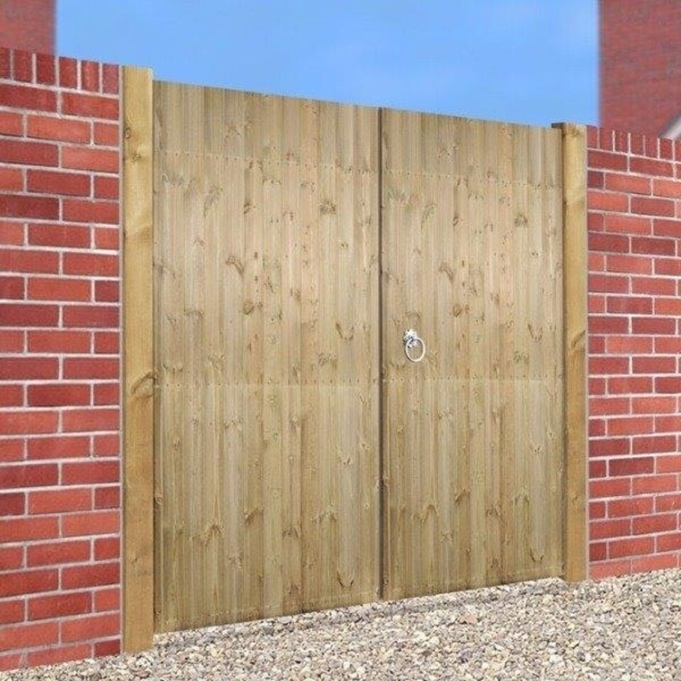 Carlton Tall Flat Top Double Driveway Gate - Pressure Treated Scandinavian Redwood - W1800 x H1800 mm Brown