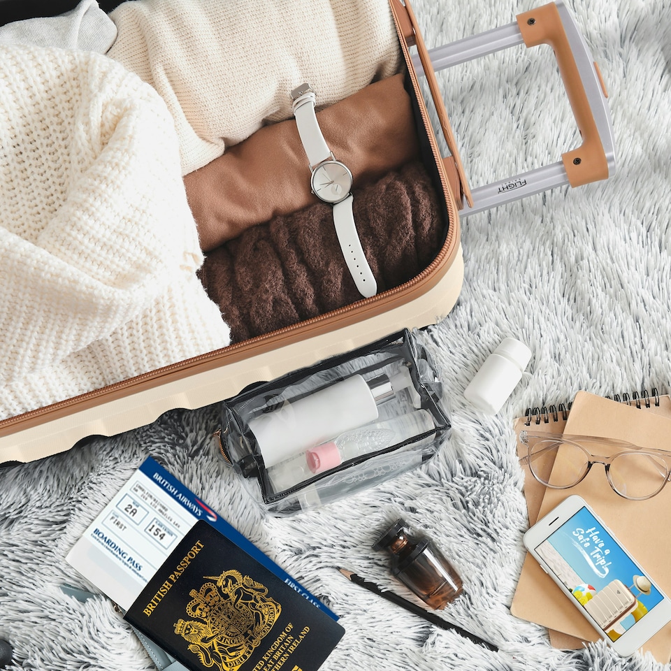 image 1 of Flight Knight 25" 4 Wheel ABS Hard Case Medium Suitcase 100+ Airlines Approved - easyJet, British Airways, Ryanair, Jet2, Emirates & Many More - Check-in | Cream | Cream | Medium