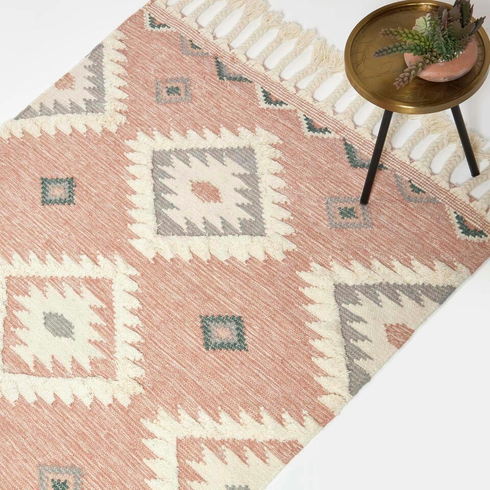 image 1 of Homescapes Pali Pink Kilim Wool Rug - 120 x 170 cm | Pink | 120 x 170 cm