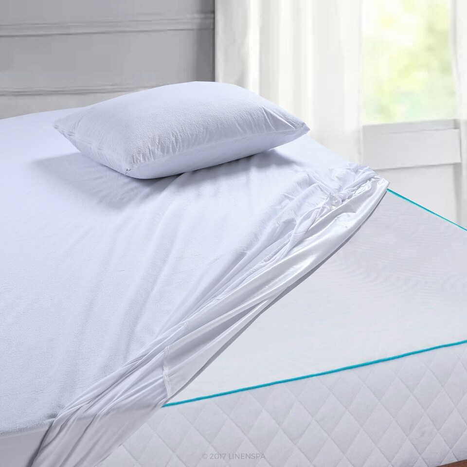Terry Towel Waterproof Water Resistant Non Noisy Pillow Protectors 2PK Zippered Closing White