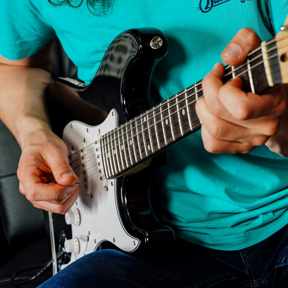 image 1 of 3rd Avenue Full Size Electric Guitar Black