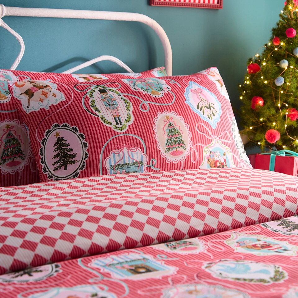 image 1 of Fusion Christmas Vintage Frames Duvet Cover Set Red