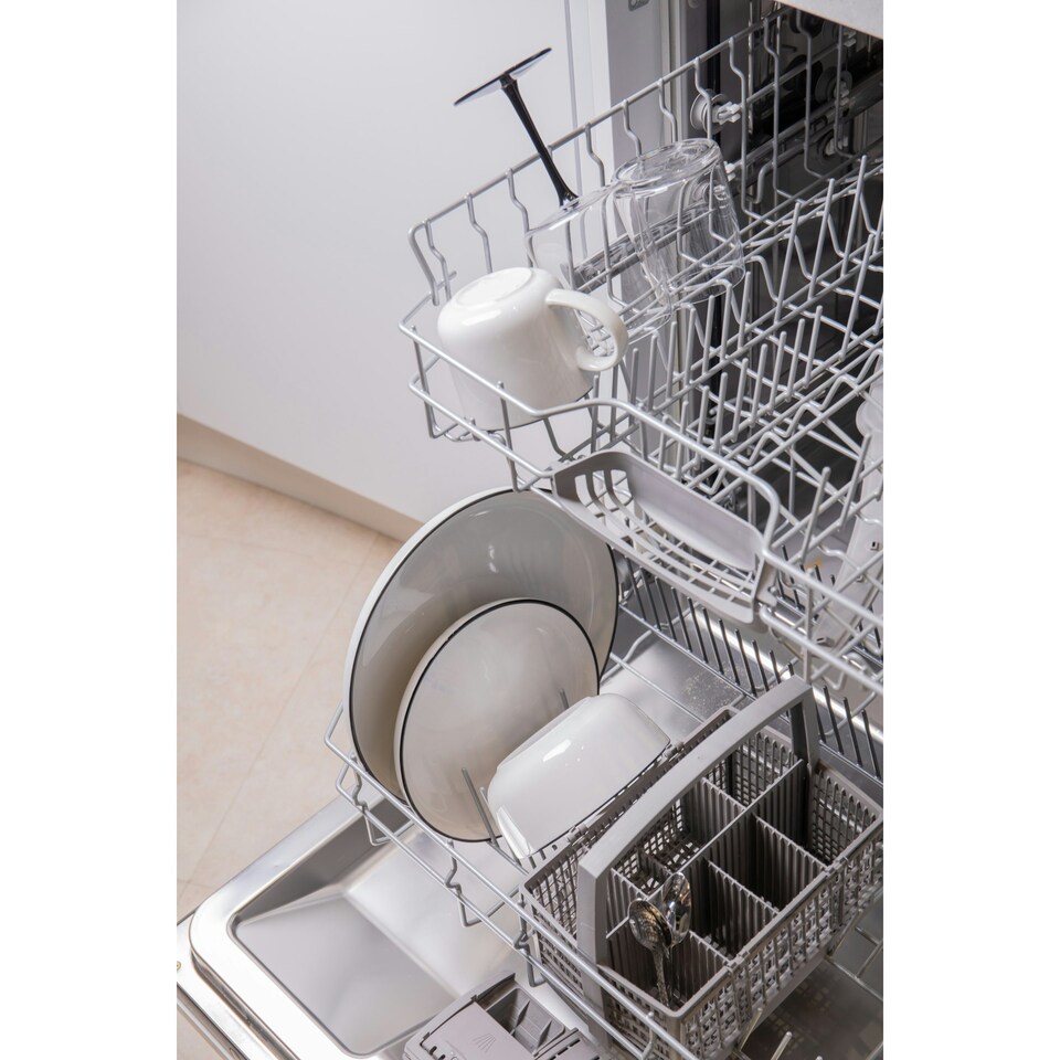 image 1 of Mikasa Dinner Set White Porcelain 12 Piece