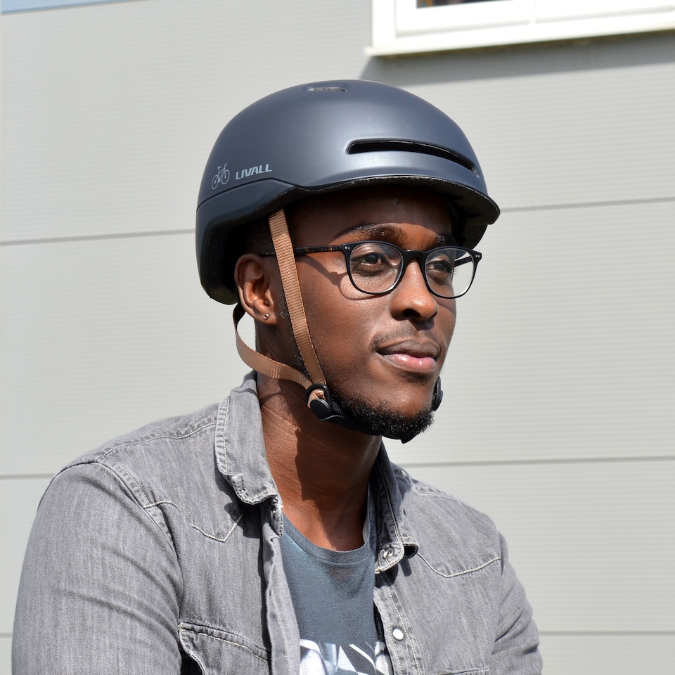 image 1 of C20 Smart Cycling Helmet - Midnight Black - 57-61cm