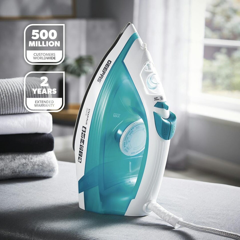 image 1 of GEEPAS Steam Iron 2000W Blue