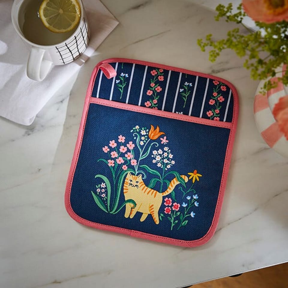 image 1 of Ulster Weavers Marmalade Meadow Pot Mitt